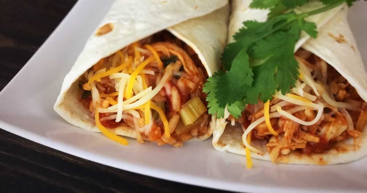 https://www.hungrypinner.com/wp-content/uploads/2017/10/chicken-and-rice-burritos-facebook.jpg