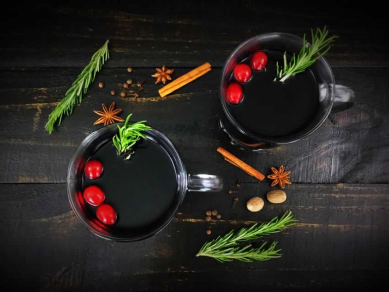 Slow Cooker Mulled Wine (Holiday Version)