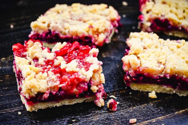 Blackberry Crumb Bars