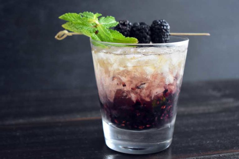 Blackberry Bourbon Smash