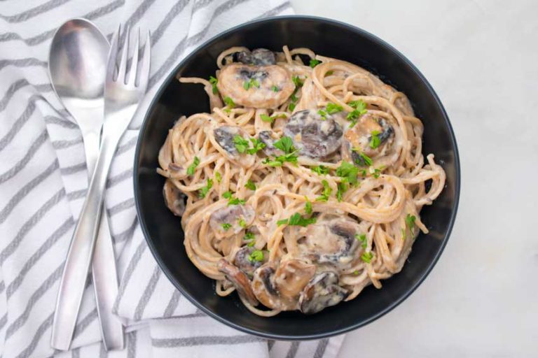 Creamy Garlic Herb Mushroom Spaghetti