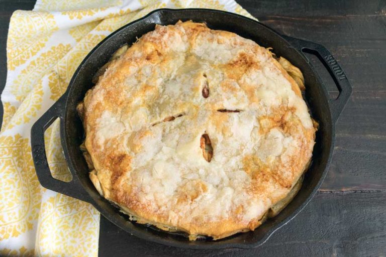 Cast Iron Pan Apple Pie