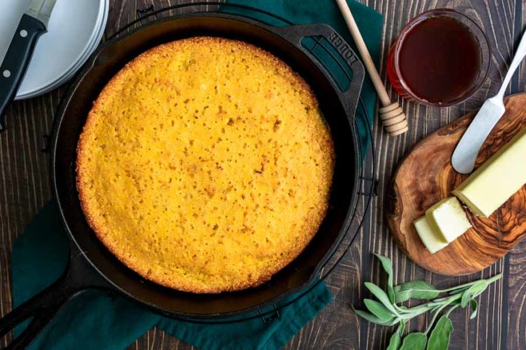 Cast Iron Buttermilk Cornbread