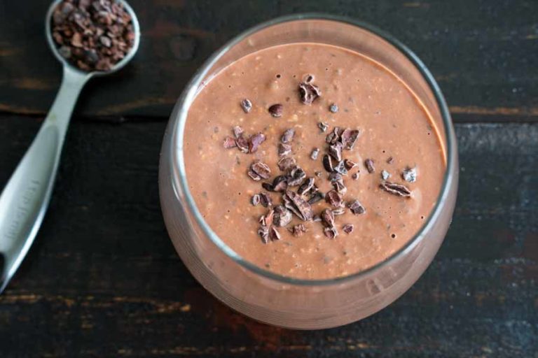 Chocolate Overnight Oatmeal Smoothie