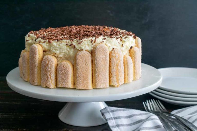 Tiramisu Cake