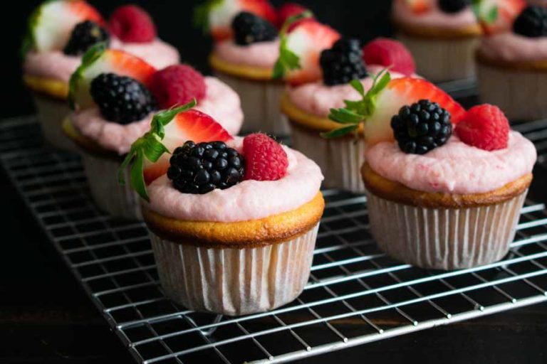 Lemon Cupcakes with Lemon Raspberry Buttercream