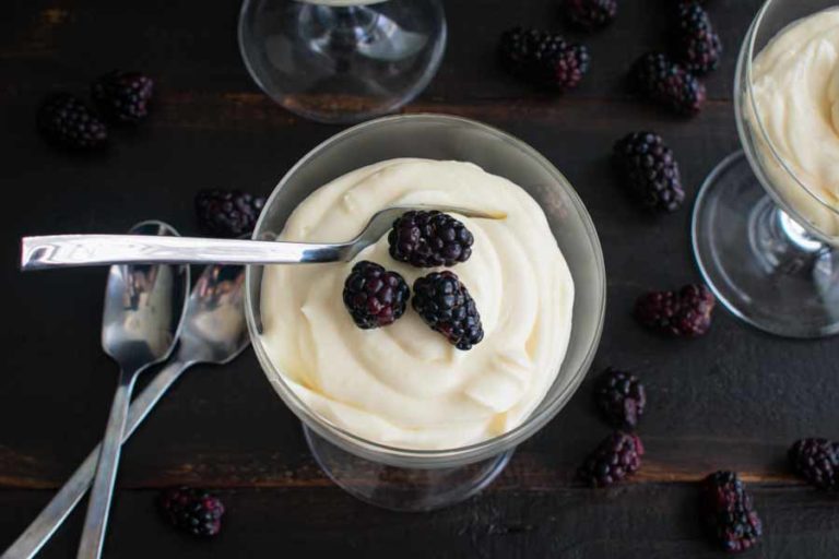 Lemon Mousse with Blackberries