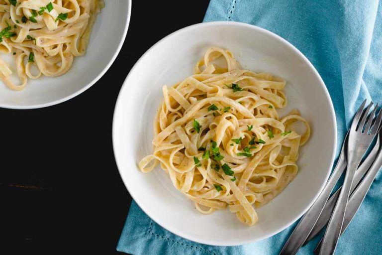 Skinny Fettuccine Alfredo