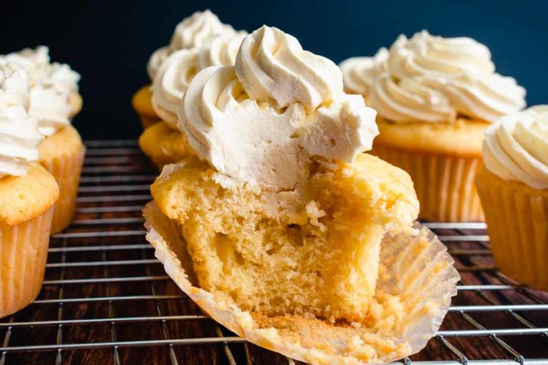 Vanilla Maple Whiskey Cupcakes