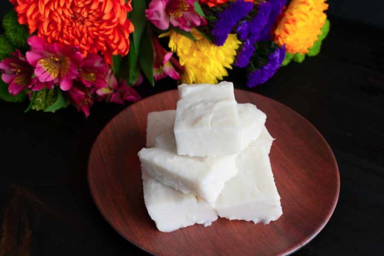 Hawaiian Coconut Pudding (Haupia)