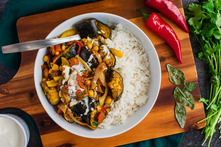 Vegan Roasted Aubergine and Chickpea Curry